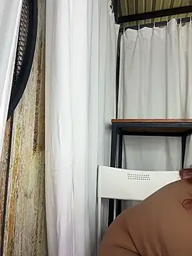 NaughtyNinnaXXX - Cams en Vivo