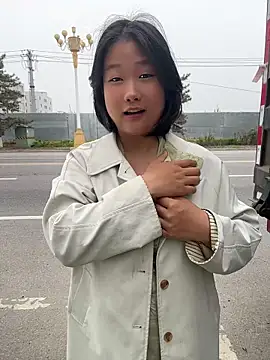 美女goudanlove在线直播