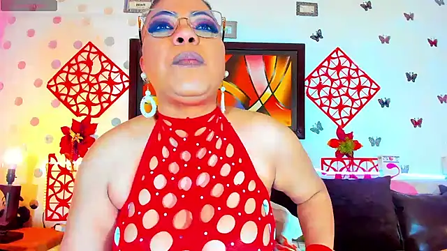 SQUIRTBRUNETE webcam