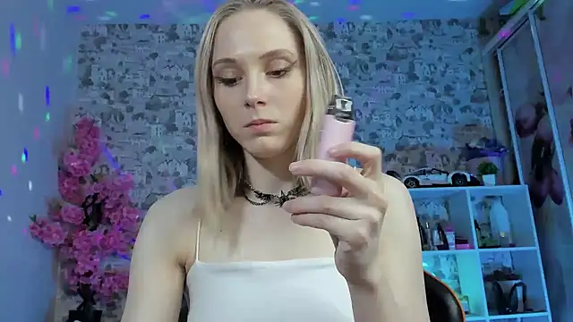 Gina_Gina_love webcam