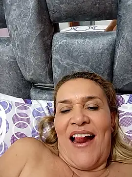 charlotte_milf30 webcam