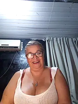 momismilf544 webcam