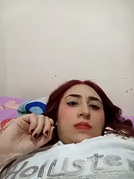 EsmeraldaNaim webcam