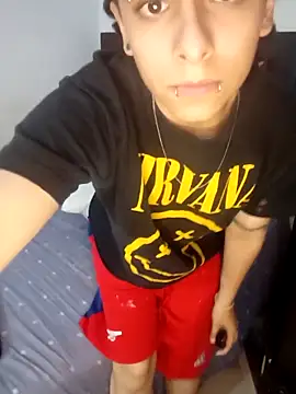 latinheatx22 (T teen) - flash pussy