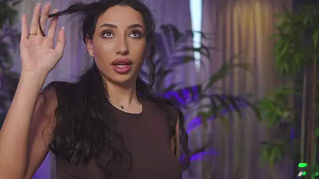 GinaValentinna webcam