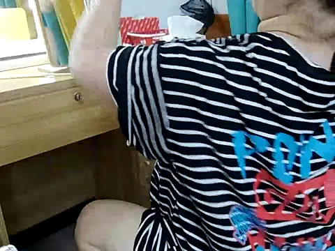 AngelwithEcup webcam