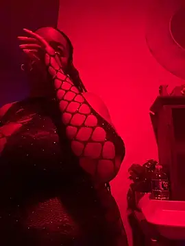 GirthGoddessCoco webcam