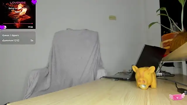 VioletParkker webcam