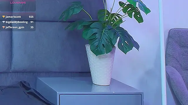 Lana_Presscot webcam