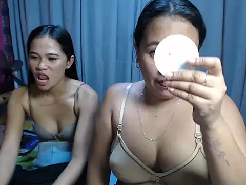 ursweet_kimstar webcam