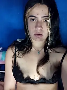 megan_nica (F young) - Licking fingers