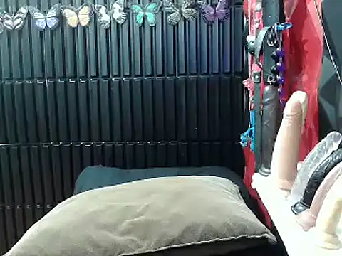 urfuckingdoll - URFUCKINGDOLL's free webcam - UK Sex Cams