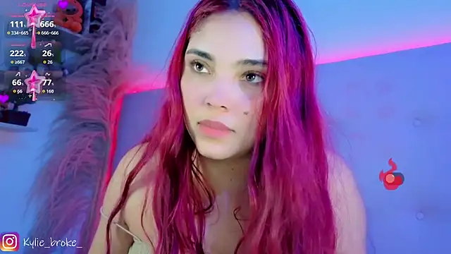Kylie_brokee webcam