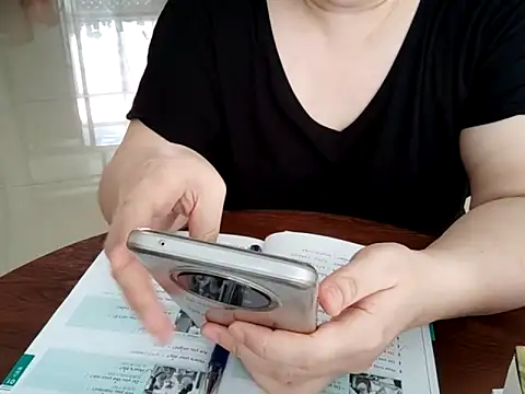 AngelwithEcup webcam