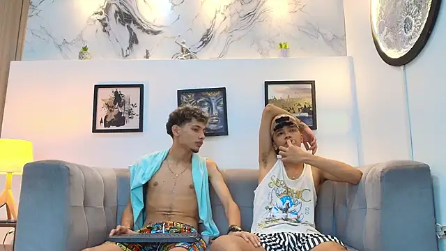 YOUNG_BOYS_HELL webcam