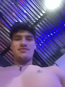 MeilyMuse_Maximus webcam