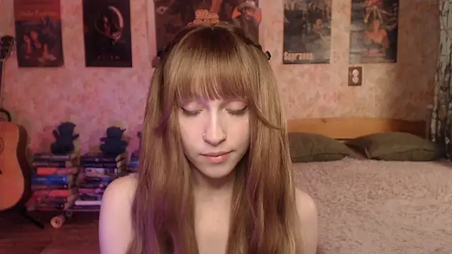 Friendly_Ellie webcam