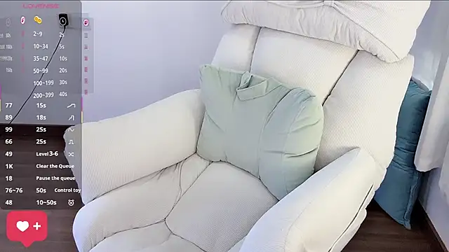 美女peachy_kiss在线直播