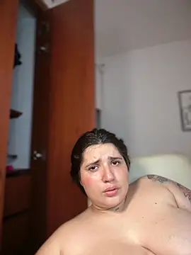 horny_roomiess webcam