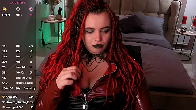 Miss_Maya_Mils webcam