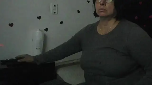 Evaaross_2345 webcam