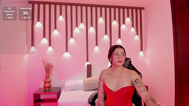 charlottee27_ webcam