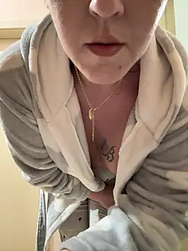 AlexandraGiogio webcam