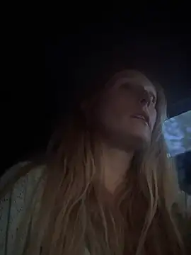 GoldenFlameGoddess webcam