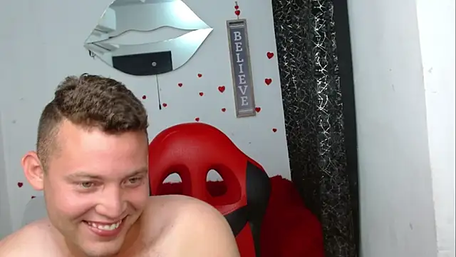 sven_fox723 webcam