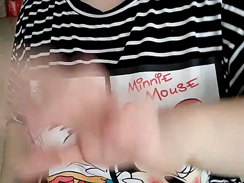 AngelwithEcup webcam