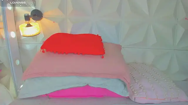 cute_latinaxxx webcam