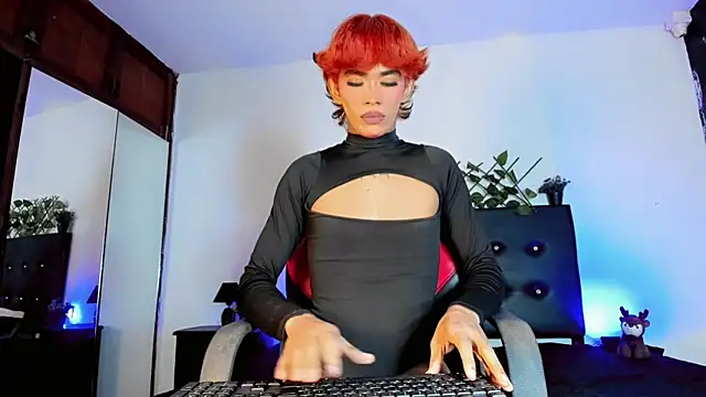 JERO_TEASE_S7S webcam