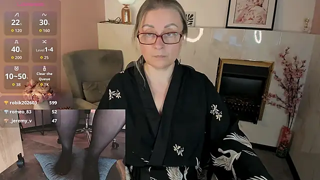 Alexandra_Kind webcam