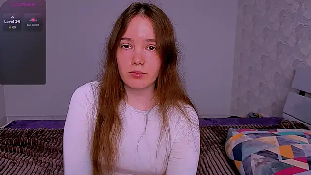 Janie_JJ_Curvie webcam