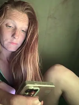 GoldenFlameGoddess webcam