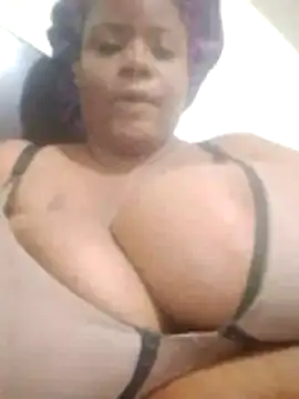 bigtitssxx webcam