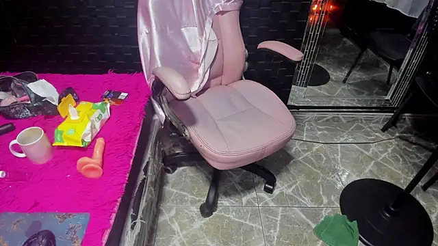 Preview of mature_sexi40