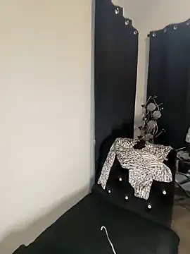 Fifty_Shades_Of_Redd webcam