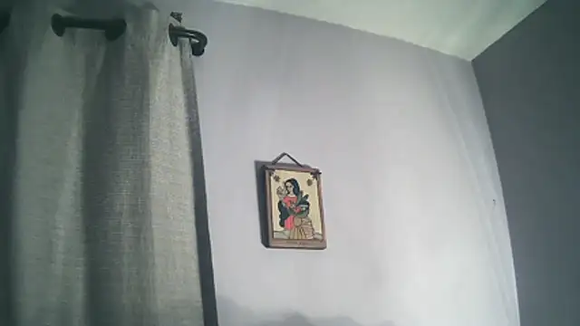 punkwhitebitchboy4rent webcam