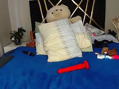 NaughtyMilf_Lilly webcam