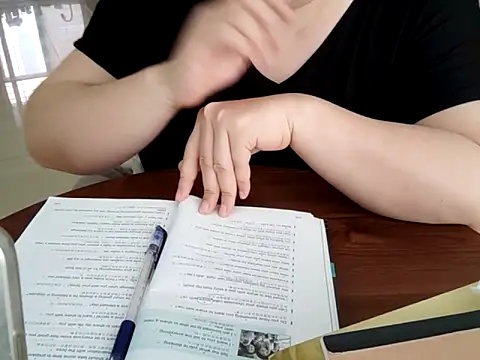 AngelwithEcup webcam