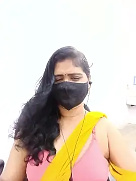 Lucky-Deepthi webcam