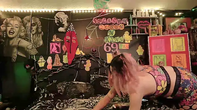 Splash_Queen420 webcam