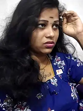 sweetqueen143 webcam