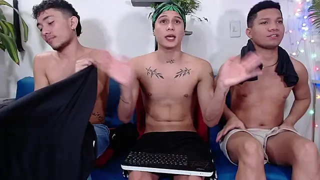 Hot_Boys_Latinos_X webcam