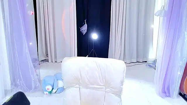 Dancer_Lucky-Nini webcam