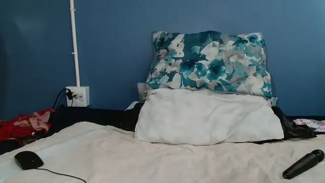 Sweet-Bella17 webcam