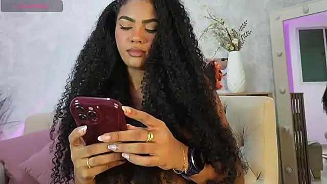 HOTBLACKANDWHITE2 webcam