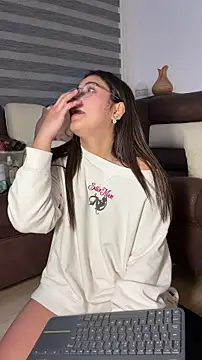 crystal_bunny7 webcam