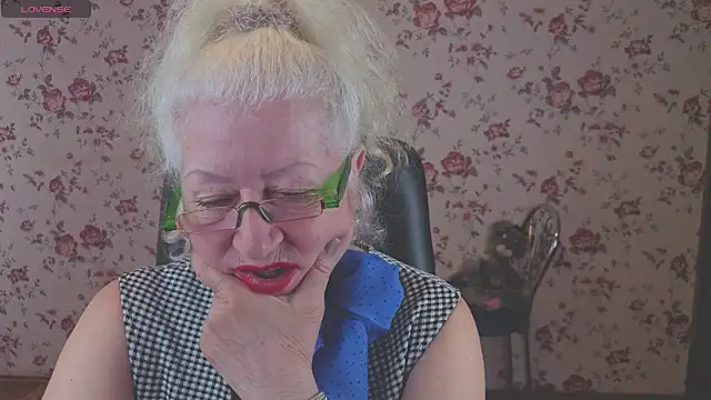 Maya_Mayflower webcam